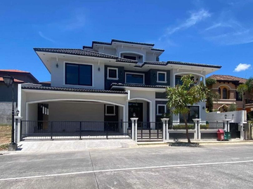 🌟 FOR SALE 📍 Portofino South, Brgy. Almanza Dos, Las Piñas City