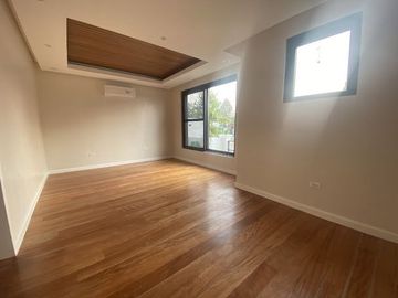 🌟 FOR SALE 📍 Portofino South, Brgy. Almanza Dos, Las Piñas City