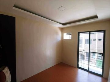 For Sale House and Lot in Robinslane Subdivision,Consolacion Cebu