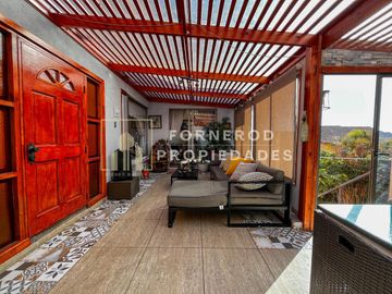 HERMOSA CASA EN VENTE EN SAN JOQUIN. LA SERENA.