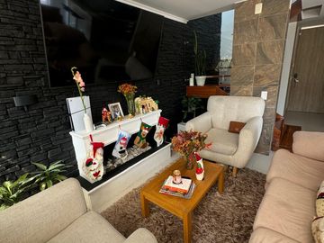 CASA EN LA FLORIDA, “Esquinera”