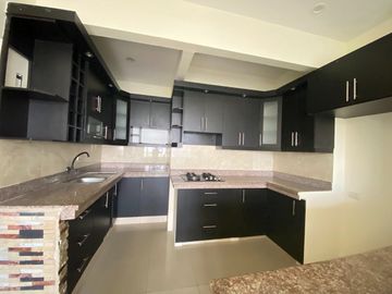 Se vende departamento planta baja  con salida al mar en Villamil Playas Vía a Data