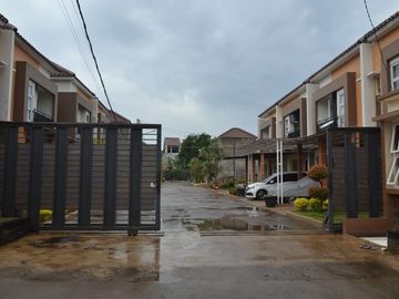 Rumah Fam Jatimurni Pondok Melati Dekat Tol Jatiwarna, 2 LANTAI Murah Mewah, Kota Bekasi Jual Dijual