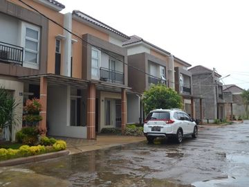 Rumah Fam Jatimurni Pondok Melati Dekat Tol Jatiwarna, 2 LANTAI Murah Mewah, Kota Bekasi Jual Dijual