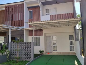 Rumah GAP Kota Bekasi Timur, Baru 2/1 LANTAI Mewah Harga Murah di Dekat Tol Stasiun LRT, Jual Dijual