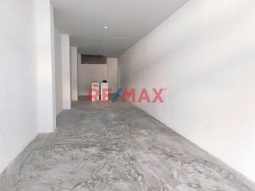 ¡Tu Negocio En El Lugar Estrategico!🏪 Local Comercial En Venta📍Altura De Av Moche Con Av Los Incas
