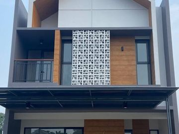 Rumah Hisa Dkt Kota Bekasi Timur,Baru 2 LANTAI Mewah Harga Murah New Minimalis Exclusive Jual Dijual
