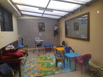 Vedo casa de 410m, urbanizacion privada El condado