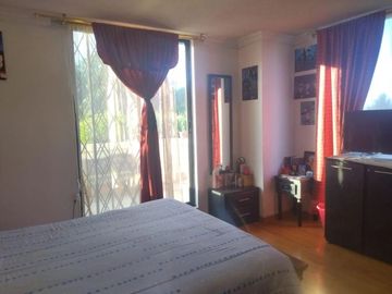 Vedo casa de 410m, urbanizacion privada El condado