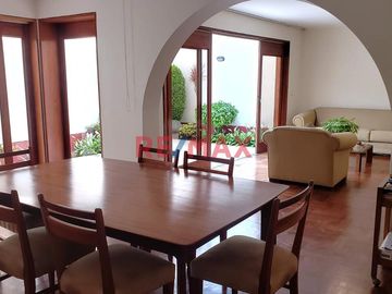 VENDO LINDA CASA EN SURCO
