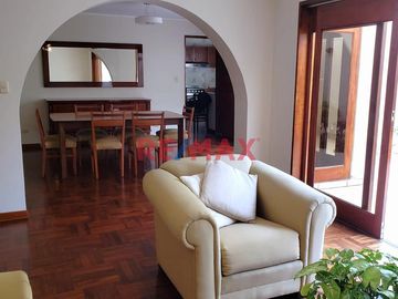 VENDO LINDA CASA EN SURCO