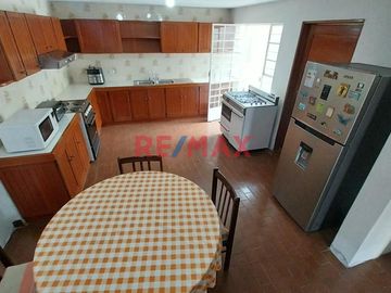 VENDO LINDA CASA EN SURCO