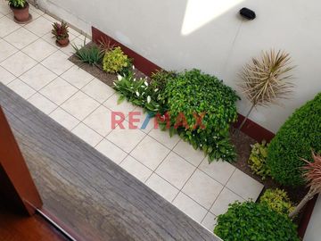VENDO LINDA CASA EN SURCO