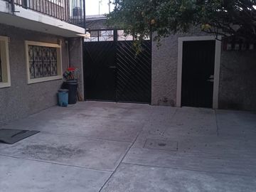 se vende casa con 4 departamento en col. ex hacienda el rosario, iztapalapa, cdmx.solo efectivo.