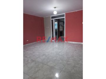 Se Vende Departamento Amplio En Los Olivos