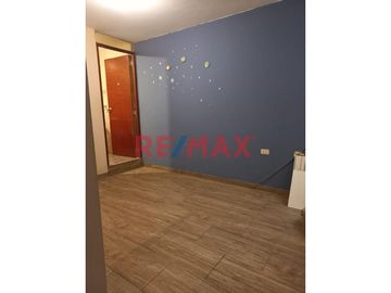 Se Vende Departamento Amplio En Los Olivos