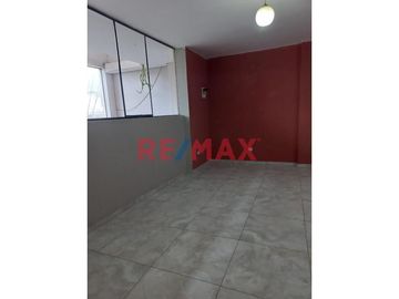 Se Vende Departamento Amplio En Los Olivos