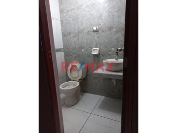 Se Vende Departamento Amplio En Los Olivos