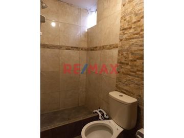 Se Vende Departamento Amplio En Los Olivos
