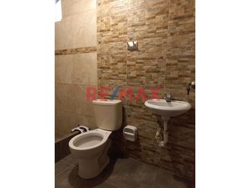 Se Vende Departamento Amplio En Los Olivos