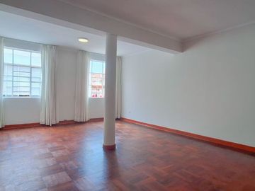 Venta de Departamento en Lince Parque Castilla