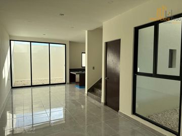 Casa en Residencial Las Ceibas, Ciudad del Carmen