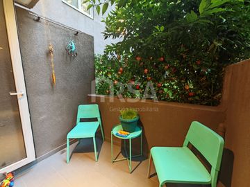 DEPARTAMENTO 2 DORMITORIOS/2 BAÑOS CON ESTACIONAMIENTO, BARRIO ITALIA, PROVIDENCIA