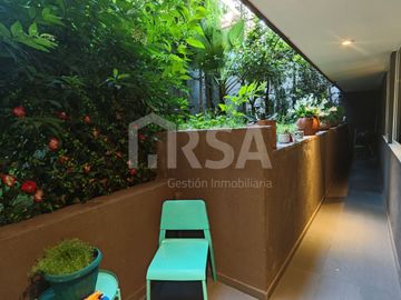 DEPARTAMENTO 2 DORMITORIOS/2 BAÑOS CON ESTACIONAMIENTO, BARRIO ITALIA, PROVIDENCIA