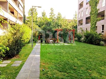 DEPARTAMENTO 2 DORMITORIOS/2 BAÑOS CON ESTACIONAMIENTO, BARRIO ITALIA, PROVIDENCIA