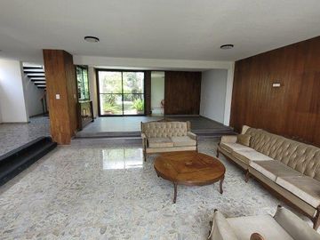 Casa en Venta, Ciudad Satélite, Novelistas, Naucalpan de Juárez, Vigilancia