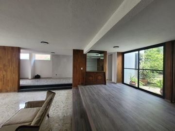 Casa en Venta, Ciudad Satélite, Novelistas, Naucalpan de Juárez, Vigilancia