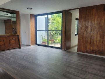 Casa en Venta, Ciudad Satélite, Novelistas, Naucalpan de Juárez, Vigilancia