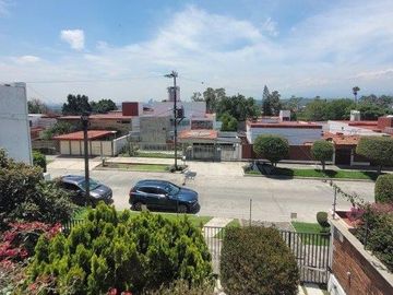 Casa en Venta, Ciudad Satélite, Novelistas, Naucalpan de Juárez, Vigilancia