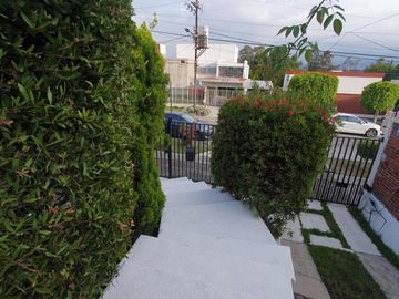 Casa en Venta, Ciudad Satélite, Novelistas, Naucalpan de Juárez, Vigilancia