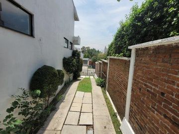 Casa en Venta, Ciudad Satélite, Novelistas, Naucalpan de Juárez, Vigilancia