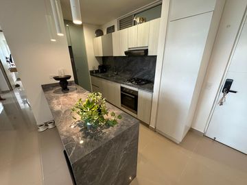 Moderno apartamento es Portal De Genoves, a pocos minutos de los centros comerciales