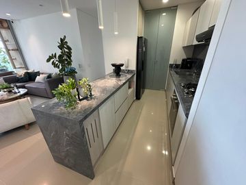 Moderno apartamento es Portal De Genoves, a pocos minutos de los centros comerciales