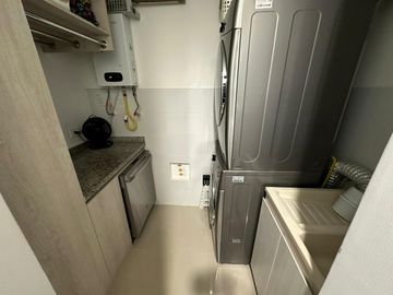 Moderno apartamento es Portal De Genoves, a pocos minutos de los centros comerciales