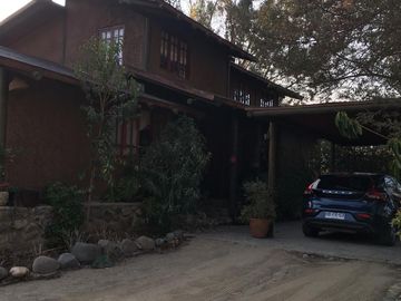 Buena casa en parcela Lliu Lliu Limache