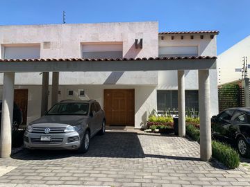 PRECIOSA CASA EN VENTA, MODELO ENCINO EN VALLE DE LAS FUENTES, CALIMAYA HERMOSA CASA EN PERFECTO ESTADO Y EXCELENTE MANTENIMIENTO