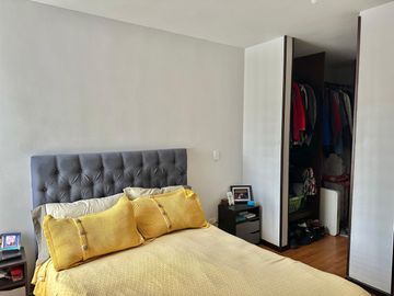VENDO ESPECTACULAR APTO SANTA TERESA - EXCELENTE UBICACIÓN
