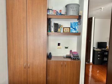 VENDO ESPECTACULAR APTO SANTA TERESA - EXCELENTE UBICACIÓN