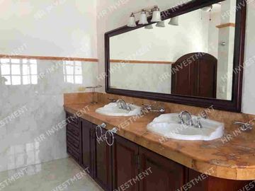Venta de casa con 4 recamaras en Cancun