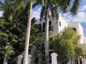 Venta de casa con 4 recamaras en Cancun