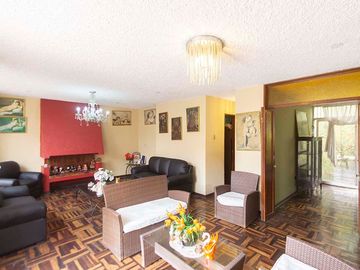 VENDO CASA COMO TERRENO JIRON LAS UVAS SANTIAGO DE SURCO