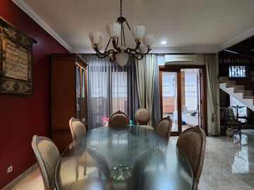 Rumah Luas 941 Kencana Pondok Indah