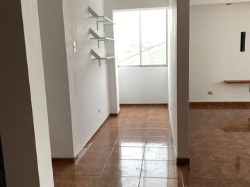VENTA DE CASA 3 PISOS MAS TERRAZA A.C. 287M2 EN SAN JUAN DE MIRAFLORES