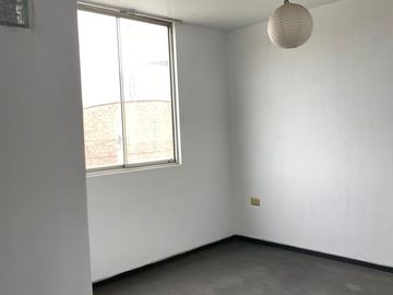 VENTA DE CASA 3 PISOS MAS TERRAZA A.C. 287M2 EN SAN JUAN DE MIRAFLORES