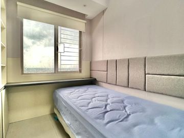 RENT APARTEMEN SURABAYA WATERPLACE RESIDENCE 2BR FURNISHED MEWAH POL