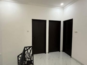 Rumah baru siap huni di condet Jakarta Timur